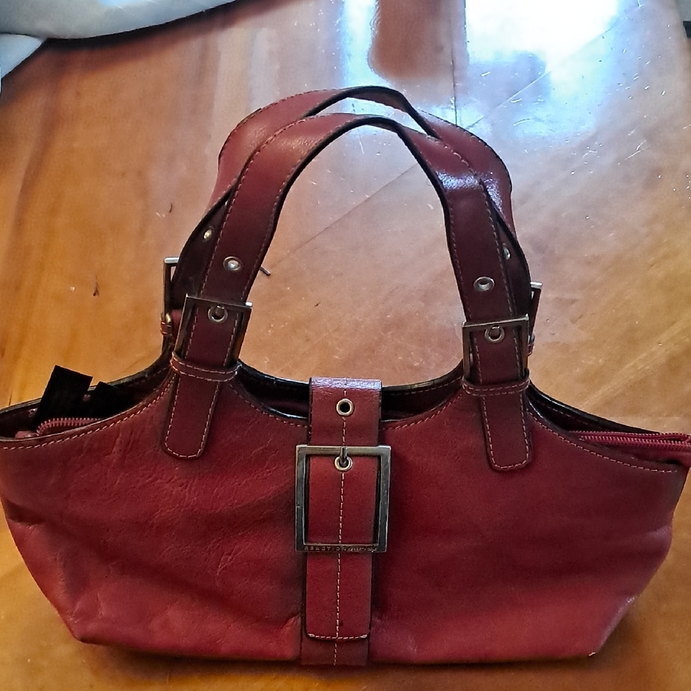 Kenneth Cole Reaction Burgundy Shoulder Bag